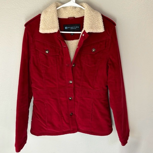 Reaction Kenneth Cole Red Jacket with Cream Collar - Picture 1 of 5